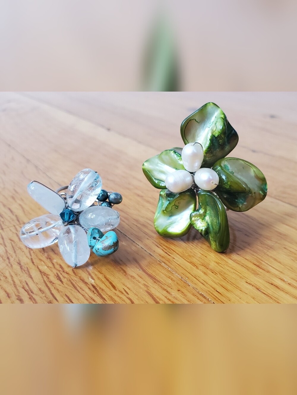 Green Shell & White/teal Flower Style Wire Ring Duo